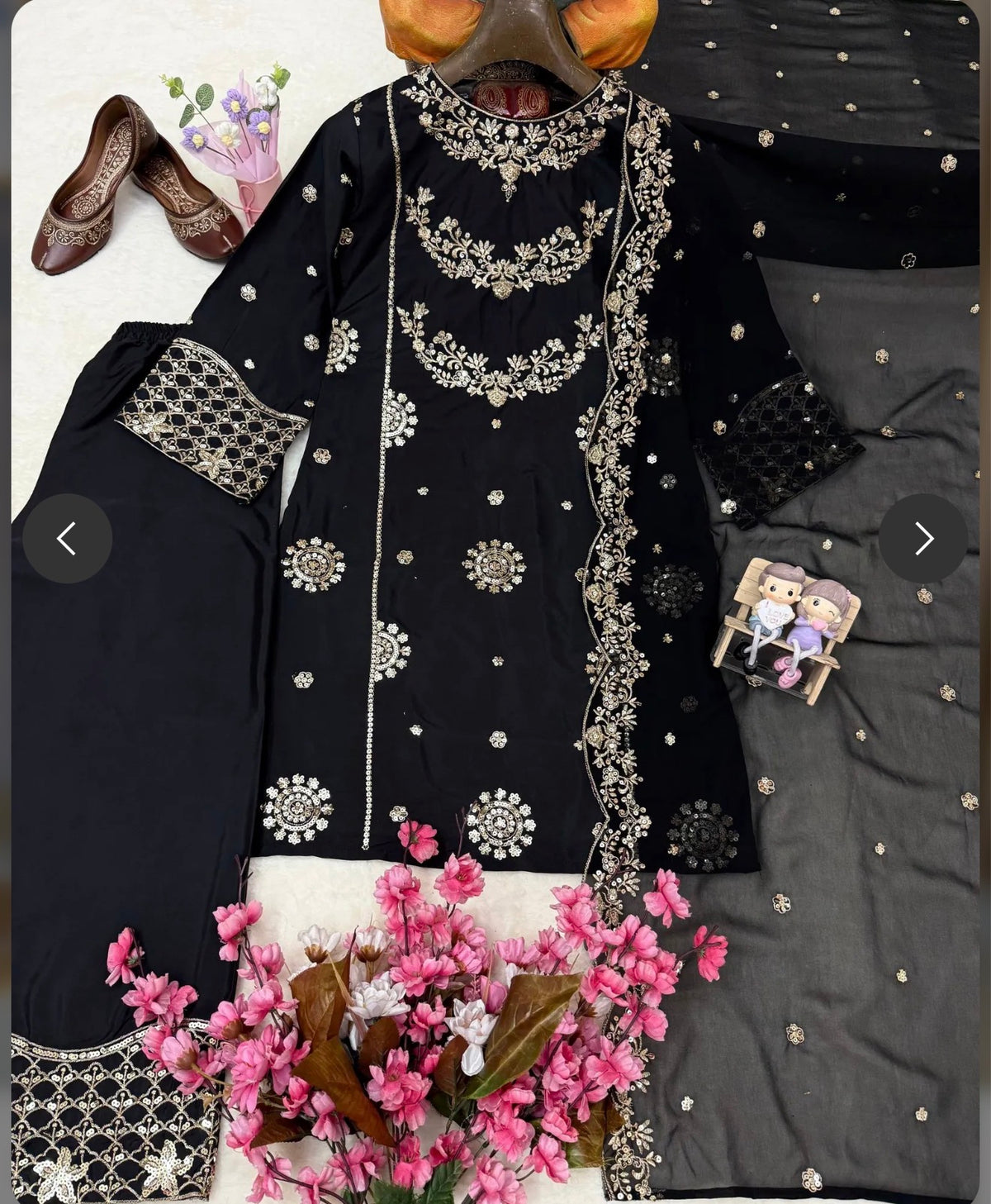 Pakistani suit