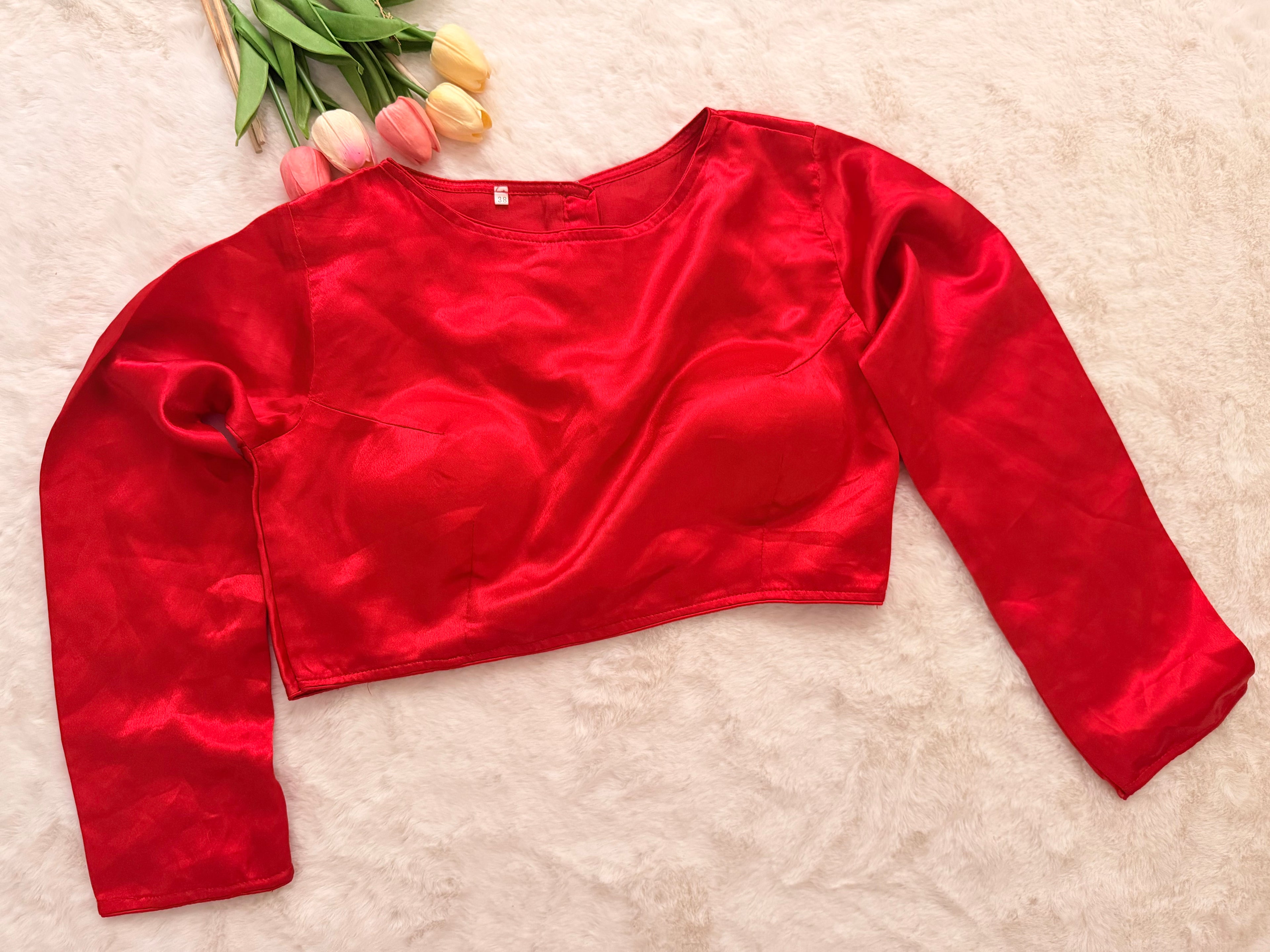 Moon neck blouse