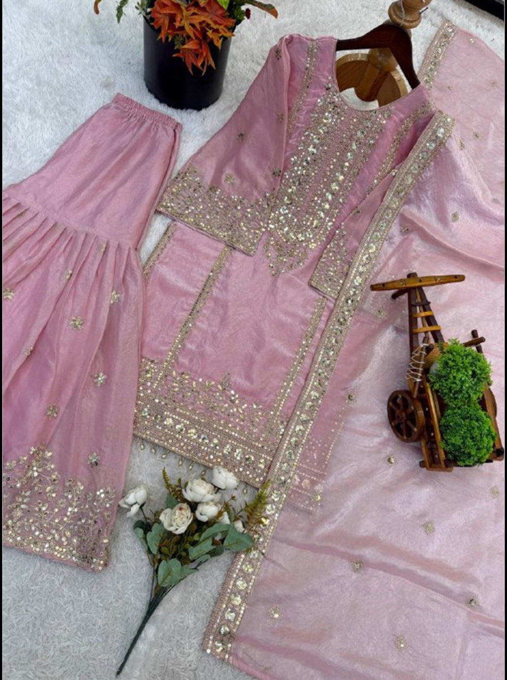 Pakistani suit