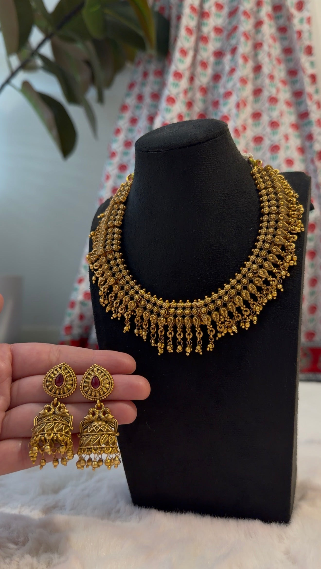 Bras temple jewellery set