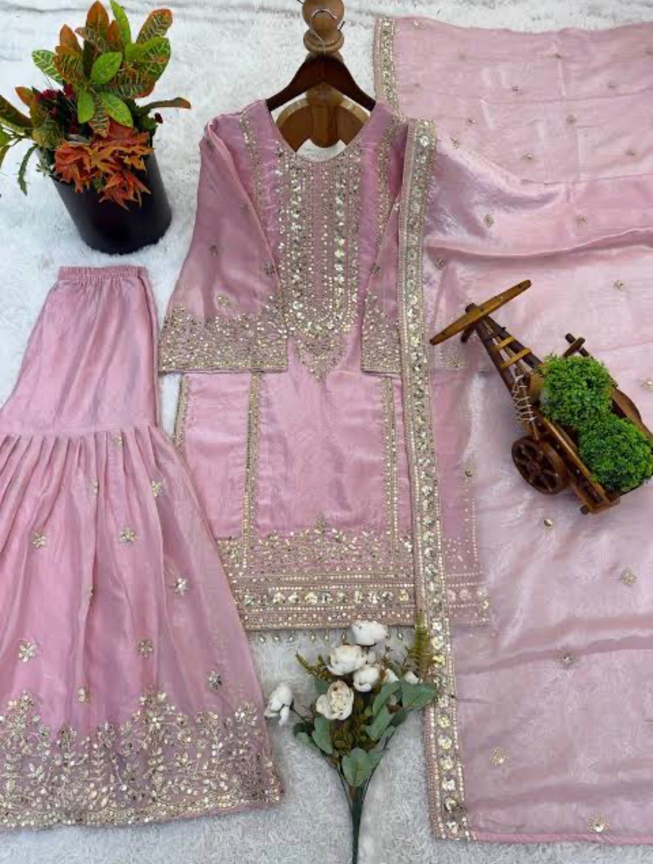 Pakistani suit