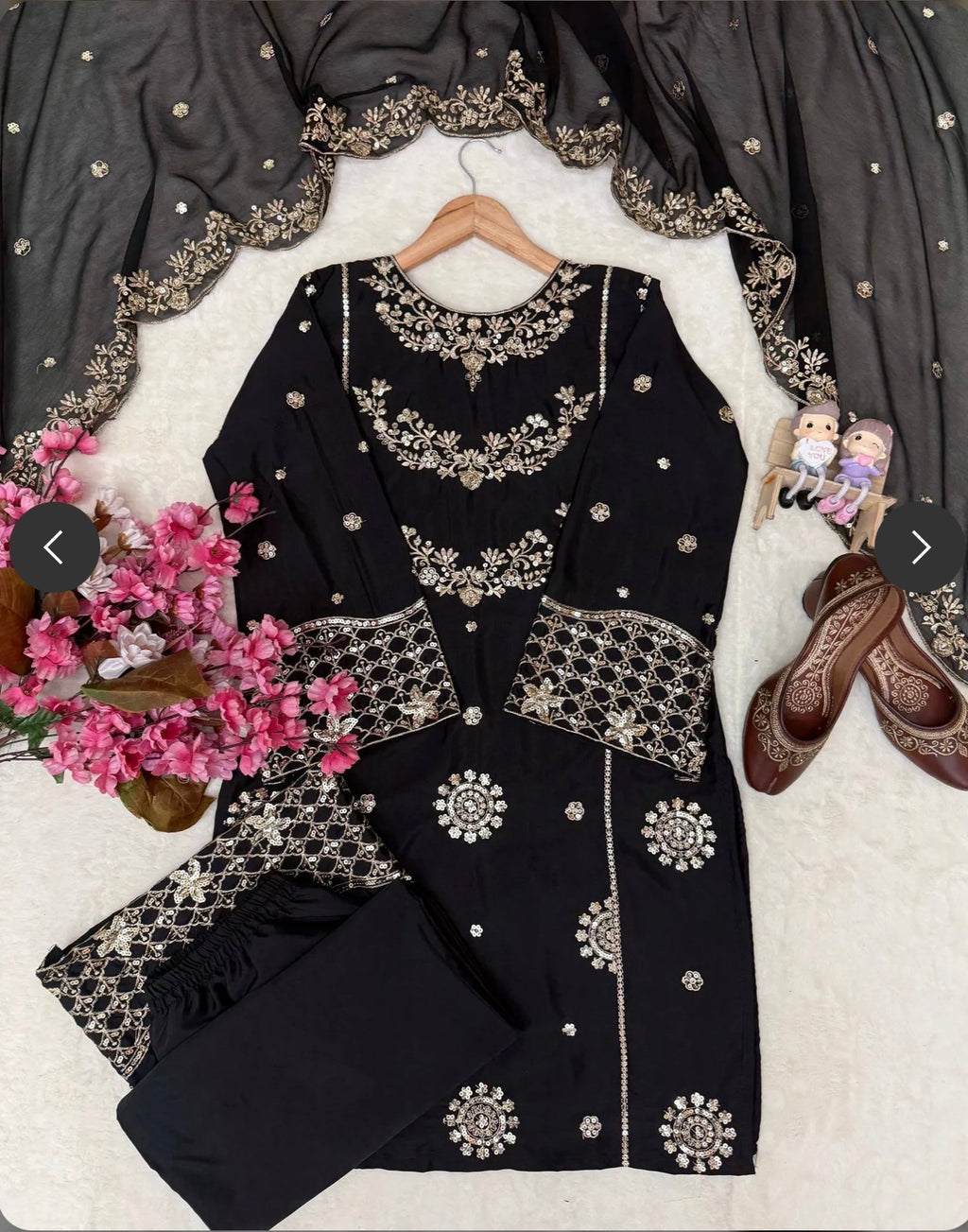 Pakistani suit